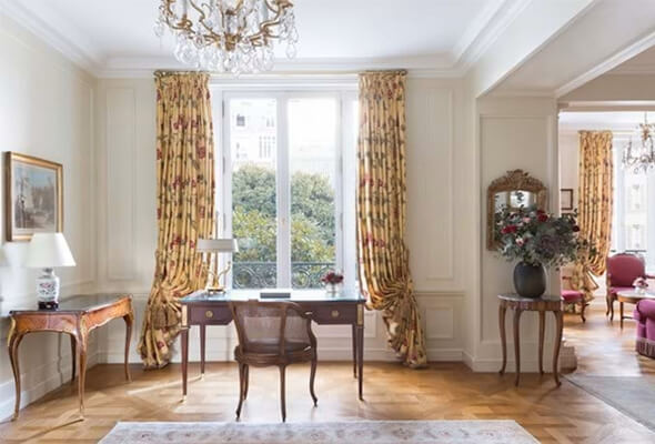 Le Bristol Paris imperial suite